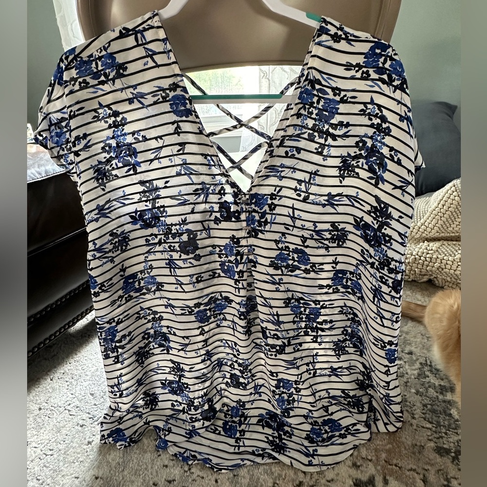 Blue and White Floral Torrid Blouse